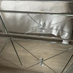Long Mirror Dresser