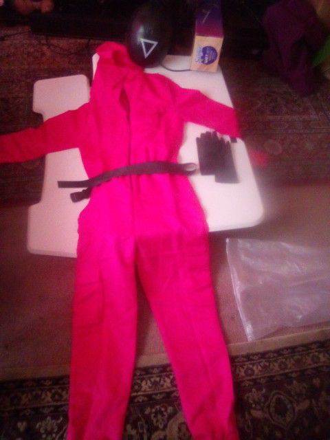 Halloween Costume From The Movie Squid Comes With The Hat The Hat The Belt And The Gloves Make Me An Offer