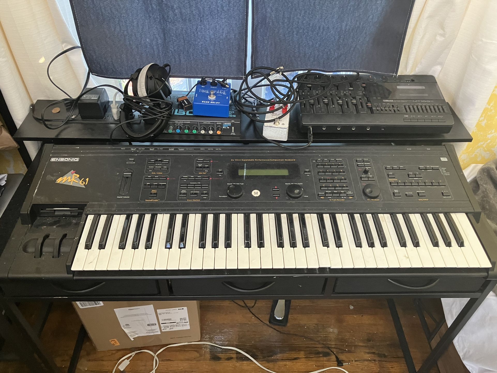 Ensoniq Mr 61