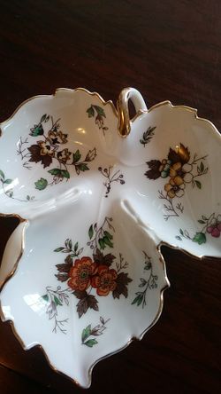 Vintage Kelvin fine China leaf shaped dish