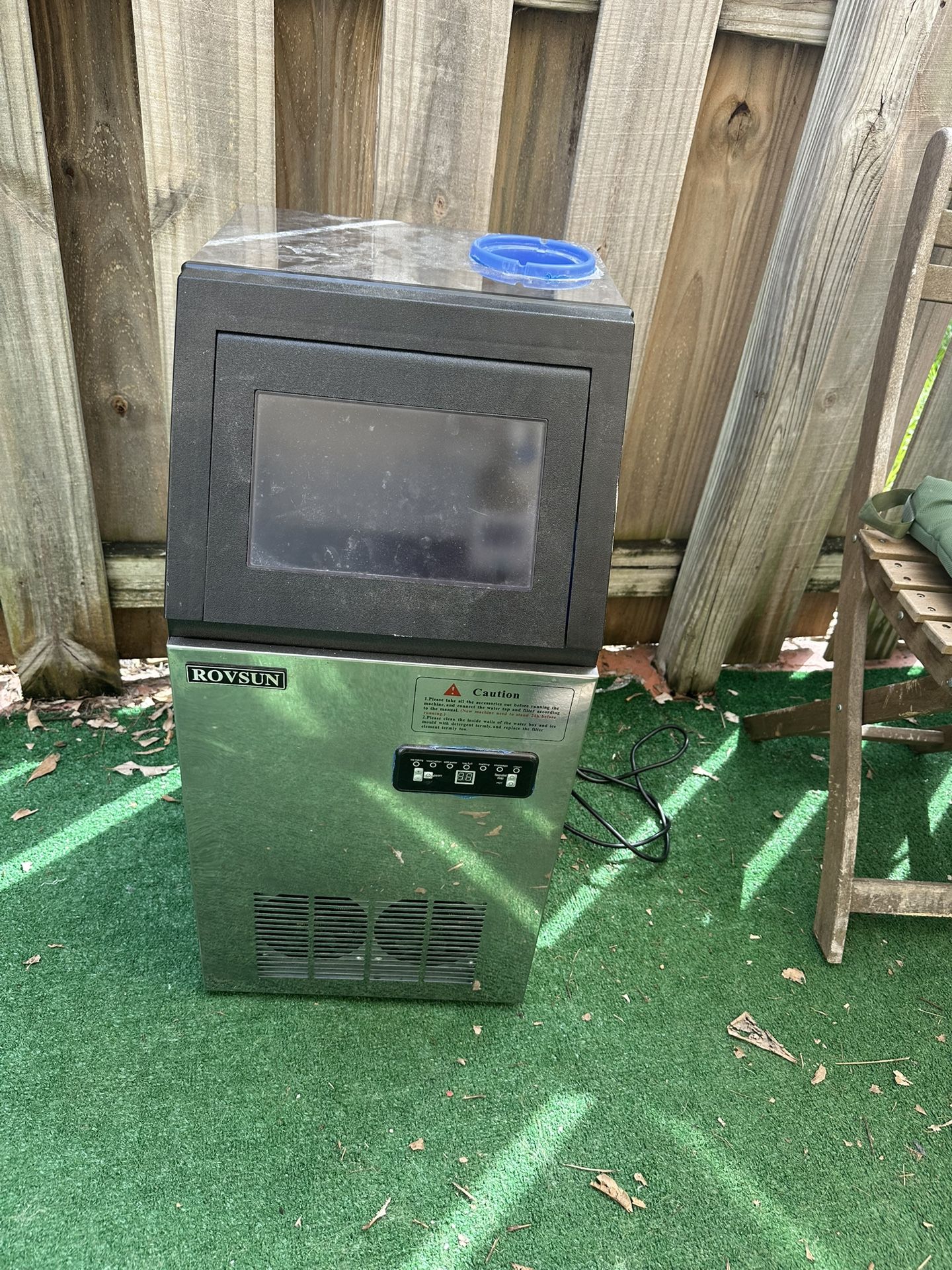 ice maker