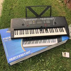 Beautiful 😻 Portebal Keyboard 🎹.  61 Kes