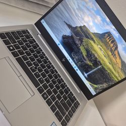 HP EliteBook 840 G6 14"FHD Core i7-8665U 1.9GHz 8GB RAM 256GB SSD W11PRO 
