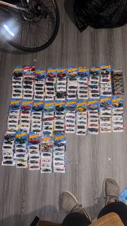 Variety hot wheels!