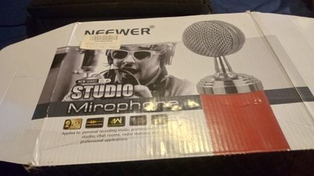 STUDIO microphone