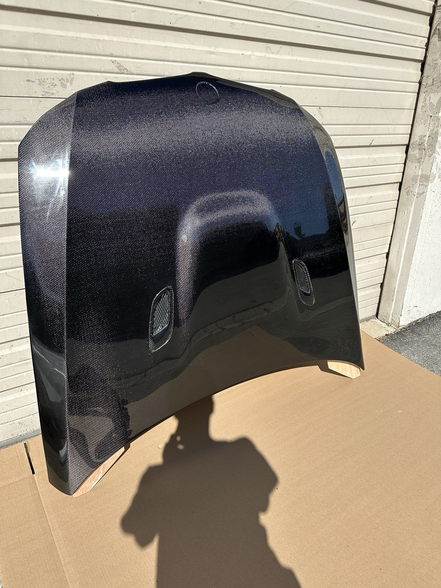 2009 2010 2011 BMW 3 Series E90 Sedan VIS Racing M3 Style Carbon Fiber Vented Hood