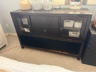 Storage cabinet