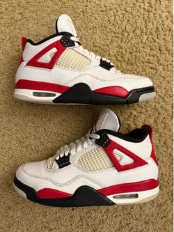 Size 8.5 (Used condition, without box) - Air Jordan 4 retro red cement