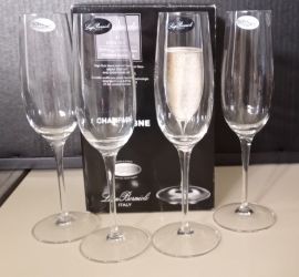 NEW set of 4 thin champagne flute glasses $20 FIRM