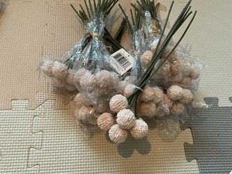 Pom Pom Fake Floral Decor