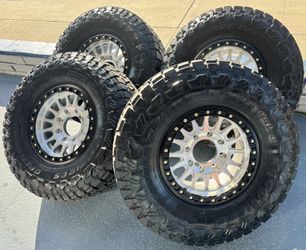 Kmc 445 Custom / Black Ring 17x9 8x180 +0 Offset With Toyo 35x12.50R17 Tires🔥🔥🔥