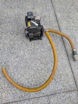 Water Pump. Briggs Stratton 5 HP. A T 3600 Rpm  206 CC