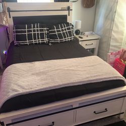 Full Size Bed Room Set With Mattress 