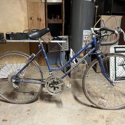 Antique Huffy 10 Speed Road Bike