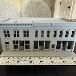 Commercial Building HO Scale 187 Gauge - No Assembly Required!  