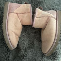 Ugg boots 8