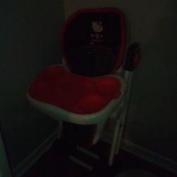 Almost New My Little Kitty High Chair It's $130 Selling $60 It Goes Higher As Your Child Grow
