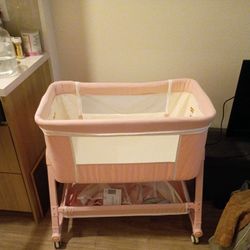 Adjustable Basinet  For Baby