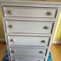 5-Drawer Bright White Rustic Dresser