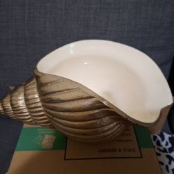 Conch Srashell Shaped Decorative Bowl