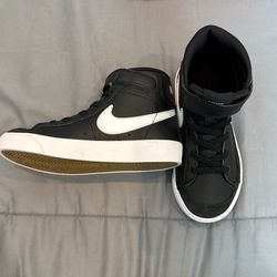 Nike Blazer Mid Kids Size 11.5c