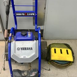 Yamaha Gas Pressure Washer PW3028 Semi-professional Heavy Duty Cleaning Job 3000 PSI 2.8 Gallons Gal Portable Pump Nozzle Hose Tank Soap