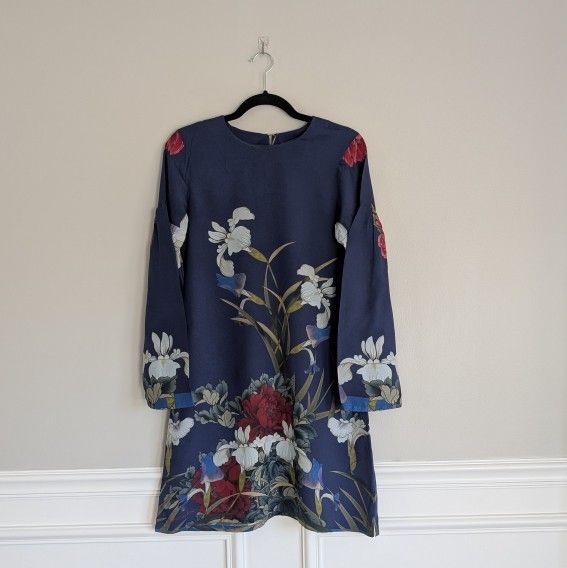 Sana Safinaz Women's Pakistani Floral Long Sleeve Kurti - Small