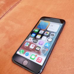 Unlocked iPhone 8 - 64GB SUPER CLEAN!! - T-Mobile Verizon  AT&T Cricket tmobile ATT GSM CDMA Cell Phone Smartphone Apple A1905 A1863