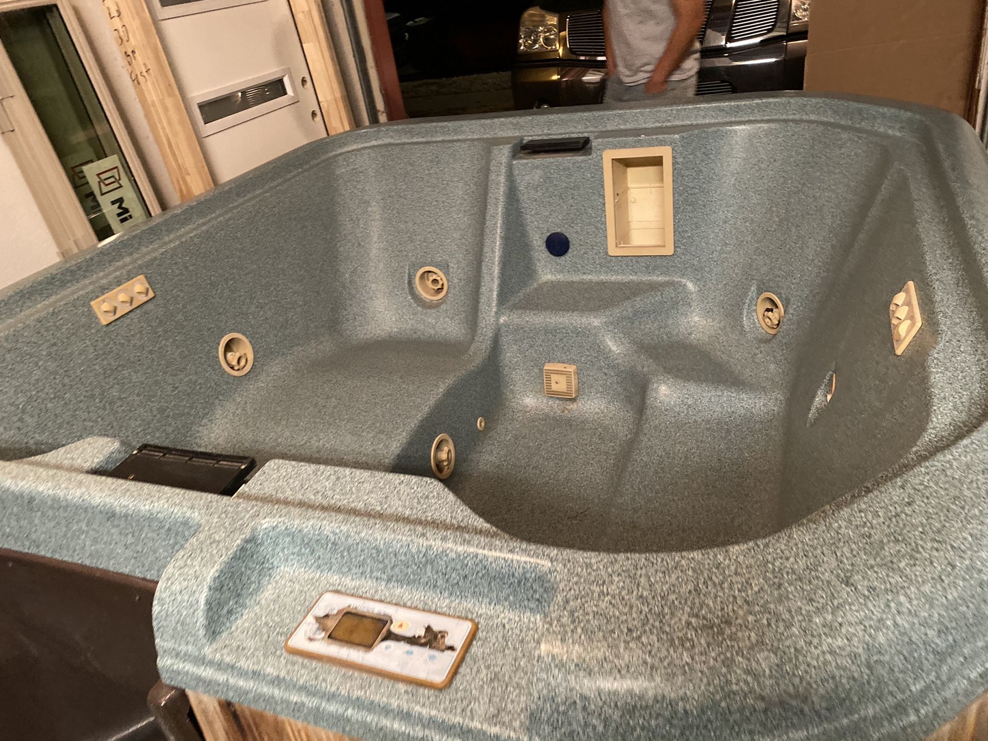 Hot tub/ Jacuzzi for Sale in El Paso, TX OfferUp