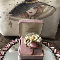 Beautiful ! Vintage Flamingo Pin/Brooch 