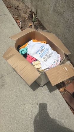 Free baby clothes  mostly girls