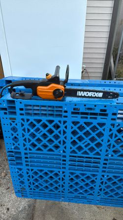 Worx 14” Electric Chainsaw. Excellent Condition 