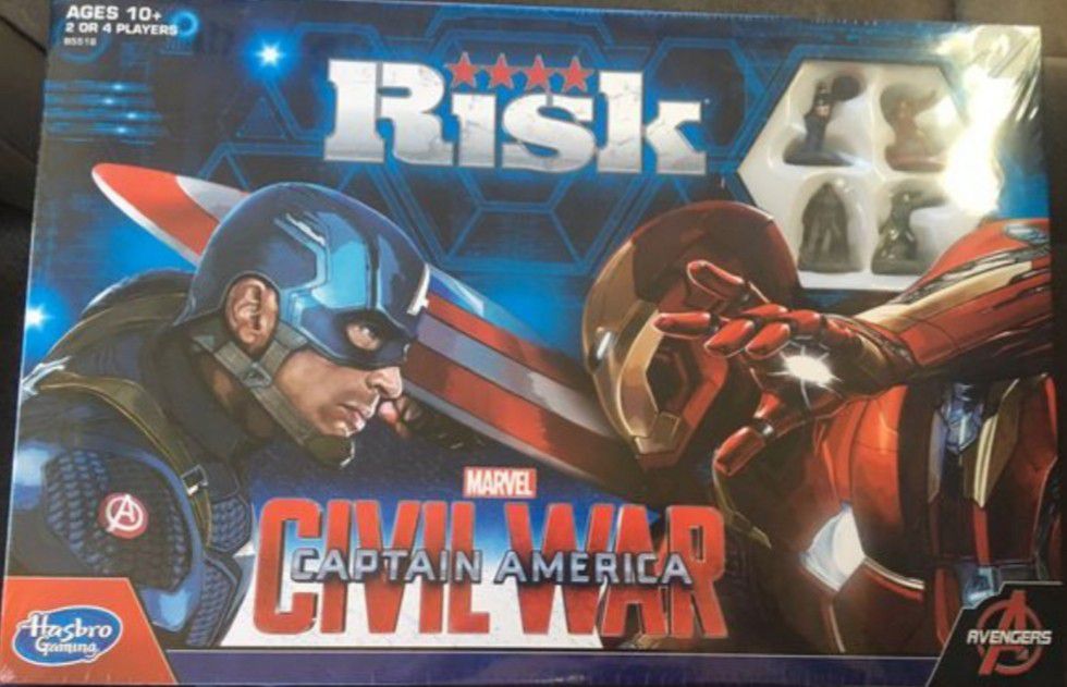 Hasbro Gaming Marvel Captain America Civil War Risk