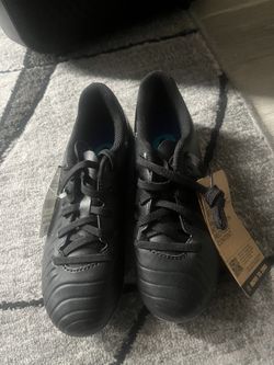 Brand New Nike Soccer Shoes Size 2