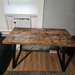 computer and business staion