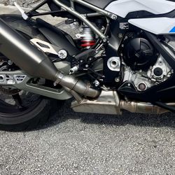 Akrapovic Exhaust 