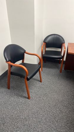 Desk/conference table/ chairs
