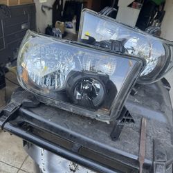 2007 Toyota Tundra Headlights 