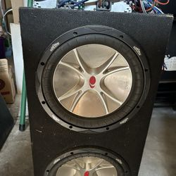 Speaker Box With 800 Watt Amplifier Kickers 