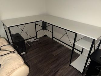 L shapes table