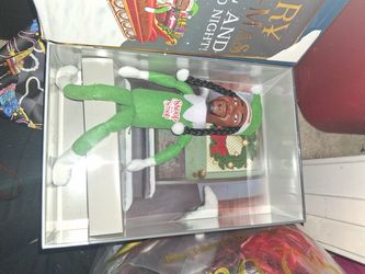 Snoop on the stoop a hood tradition