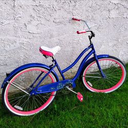 Women's huffy 26" Beach Cruiser bike bicicleta