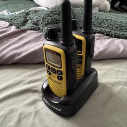 Midland LXT630VP3 36-Channel Two-Way UHF Radio, Yellow, Pair