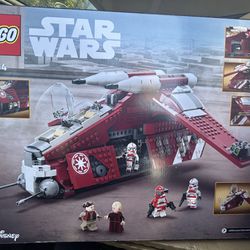 LEGO Star Wars: The Clone Wars Coruscant Guard Gunship 75354 sw