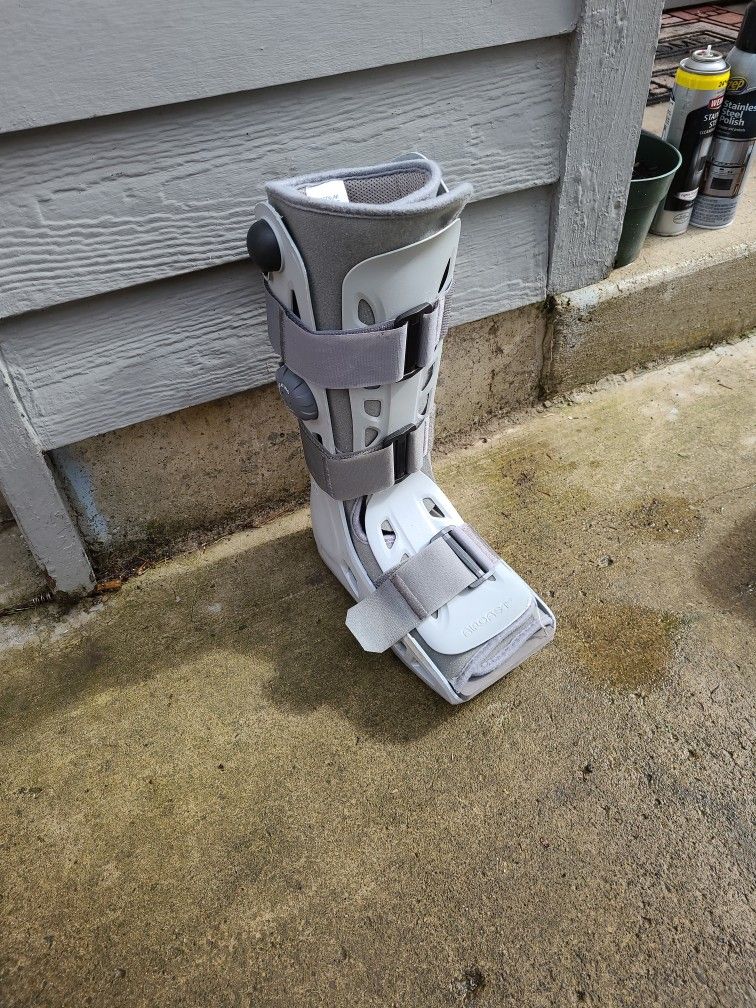 Aircast Walker Brace Medium