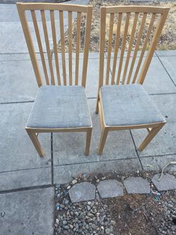 2 dining chairs