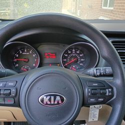 Used 2016 Kia Sedona
