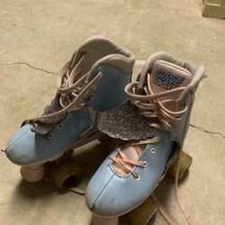 Little Girl Roller skates 