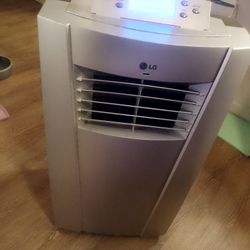 LG 10,000 BTU Portable Air Conditioner 