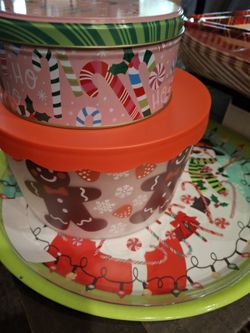 Large Bundle Of Christmas Servimg Plates 